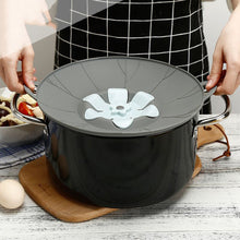 Load image into Gallery viewer, New Kitchen Gadgets Flower Silicone Lid Spill Stopper Pot Bowl Cover Anti-overflow Cooking Pot Lids Utensil For Cookware 2019